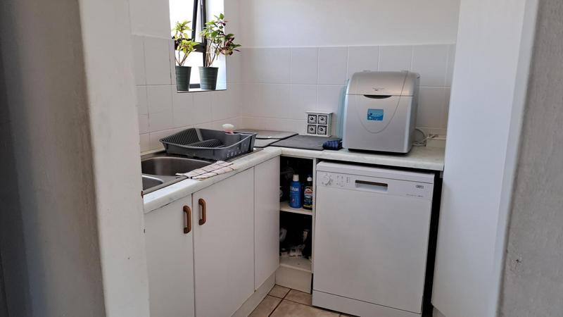 4 Bedroom Property for Sale in Jongensfontein Western Cape